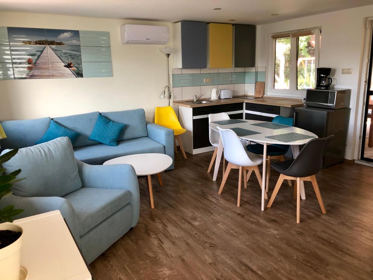 Balaton Wellness Tom Cat Nyaralo 1 Wellness Es 1 Gyermekbarat Apartmannal Kovagoors Eksteriør billede