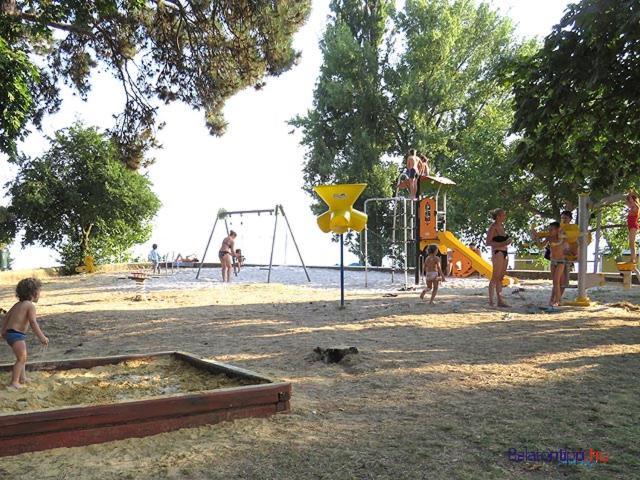 Balaton Wellness Tom Cat Nyaralo 1 Wellness Es 1 Gyermekbarat Apartmannal Kovagoors Eksteriør billede