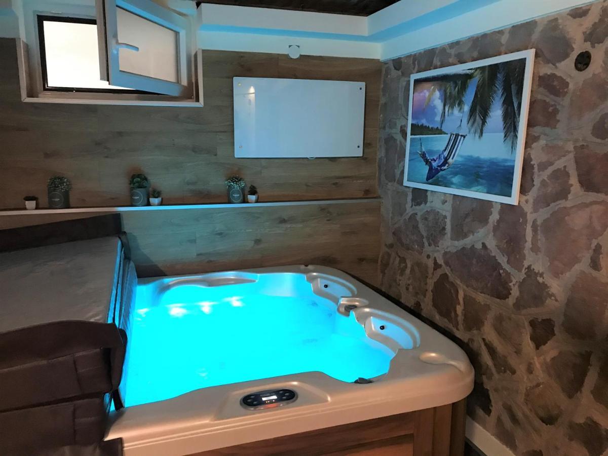 Balaton Wellness Tom Cat Nyaralo 1 Wellness Es 1 Gyermekbarat Apartmannal Kovagoors Eksteriør billede